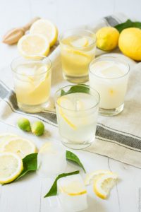 4 Formas diferentes de fazer limonada em casa