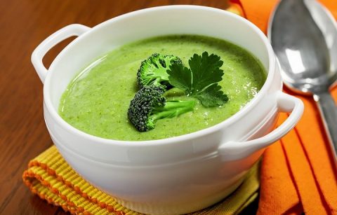 receita de sopa de brocolis cremosa